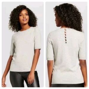 Who What Wear Heather Gray Short Sleeve Button Back Knit Sweater Top